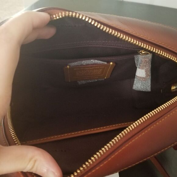 NWT Coach Camera Crossbody - Picture 5 of 6